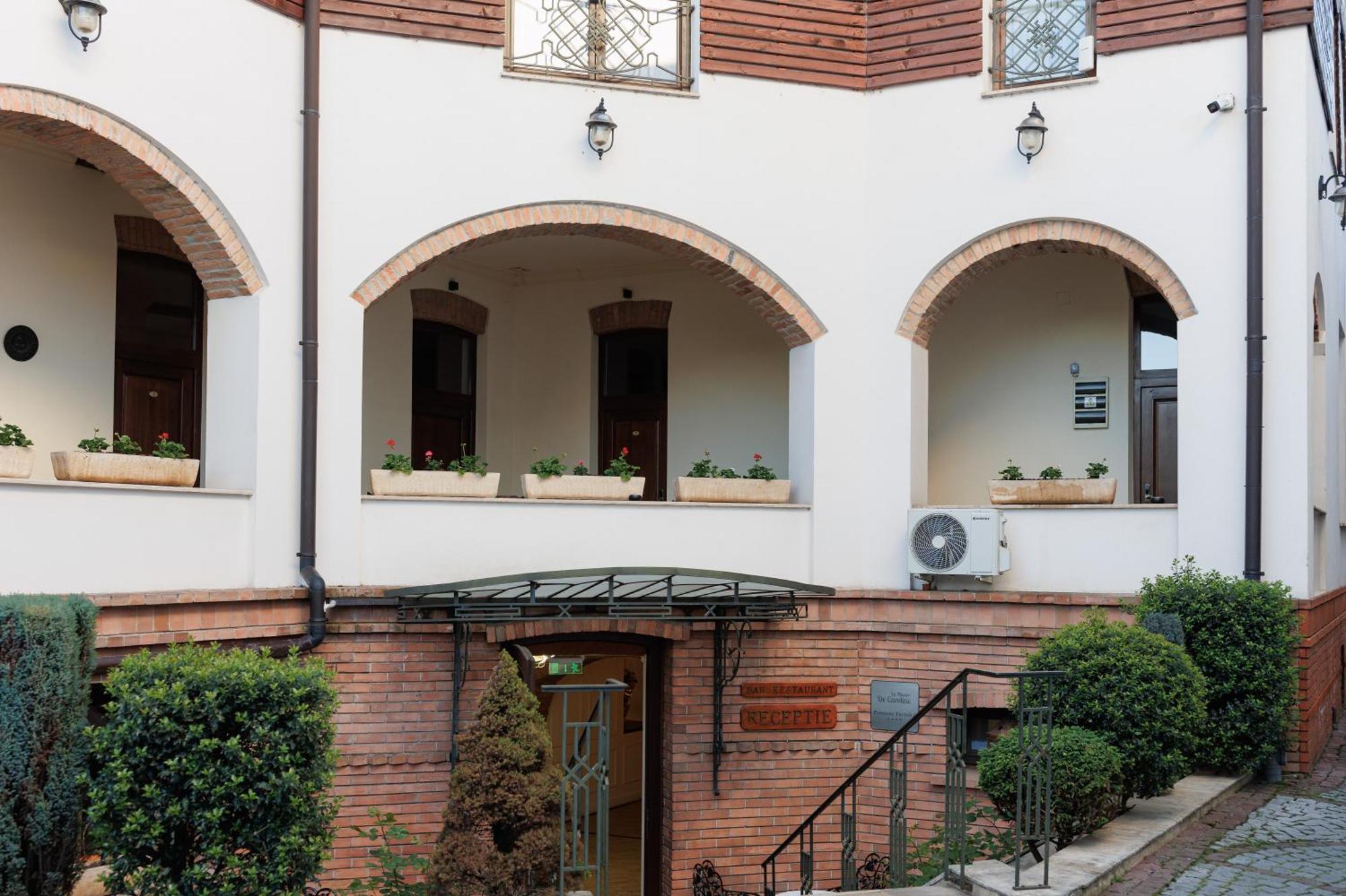 La Maison De Caroline Alba Iulia Esterno foto